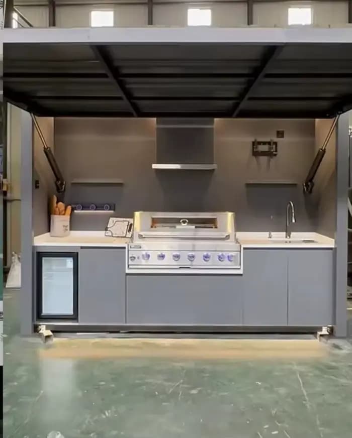 Cuisine extérieure personnalisable et durable avec barbecue et réfrigérateur pour le camping et l'usage quotidien en extérieur