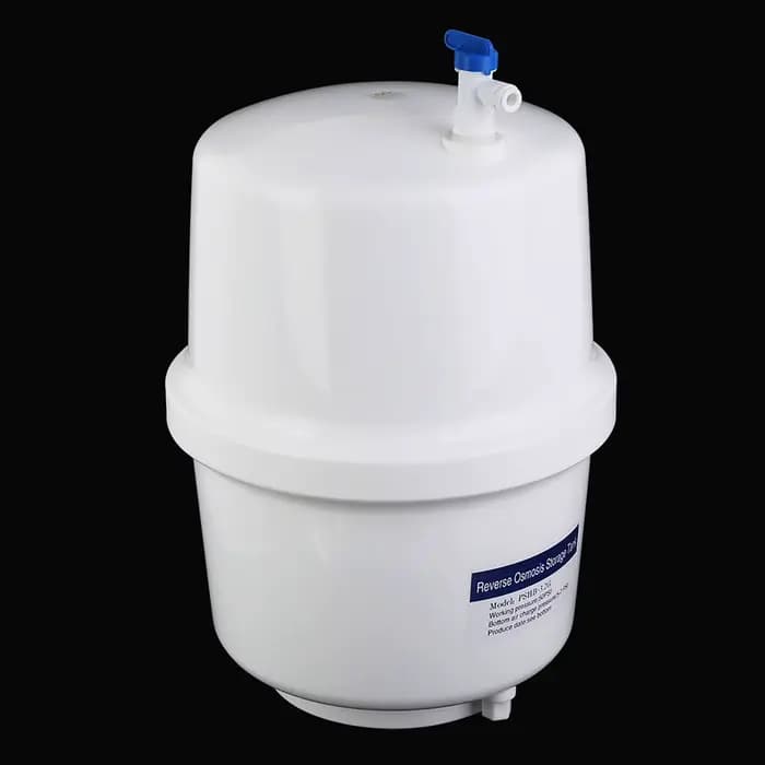 Réservoir d'eau sous pression avec robinet à bille pour systèmes d'osmose inverse RO