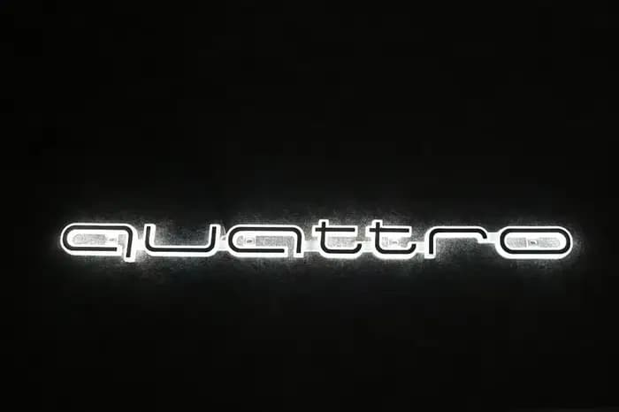 Lampe LED de logo de calandre avant Audi, éclairage de logo Quattro pour Quattro A3 A4 A5 A6 A6L A7
