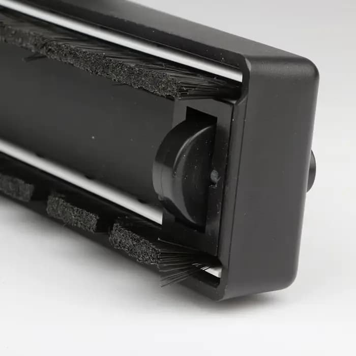 Brosse universelle pour aspirateur industriel