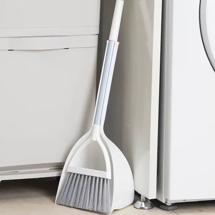 Combinaison blanche efficace de balai et de pelle à poussière pour le nettoyage de sol sans tache