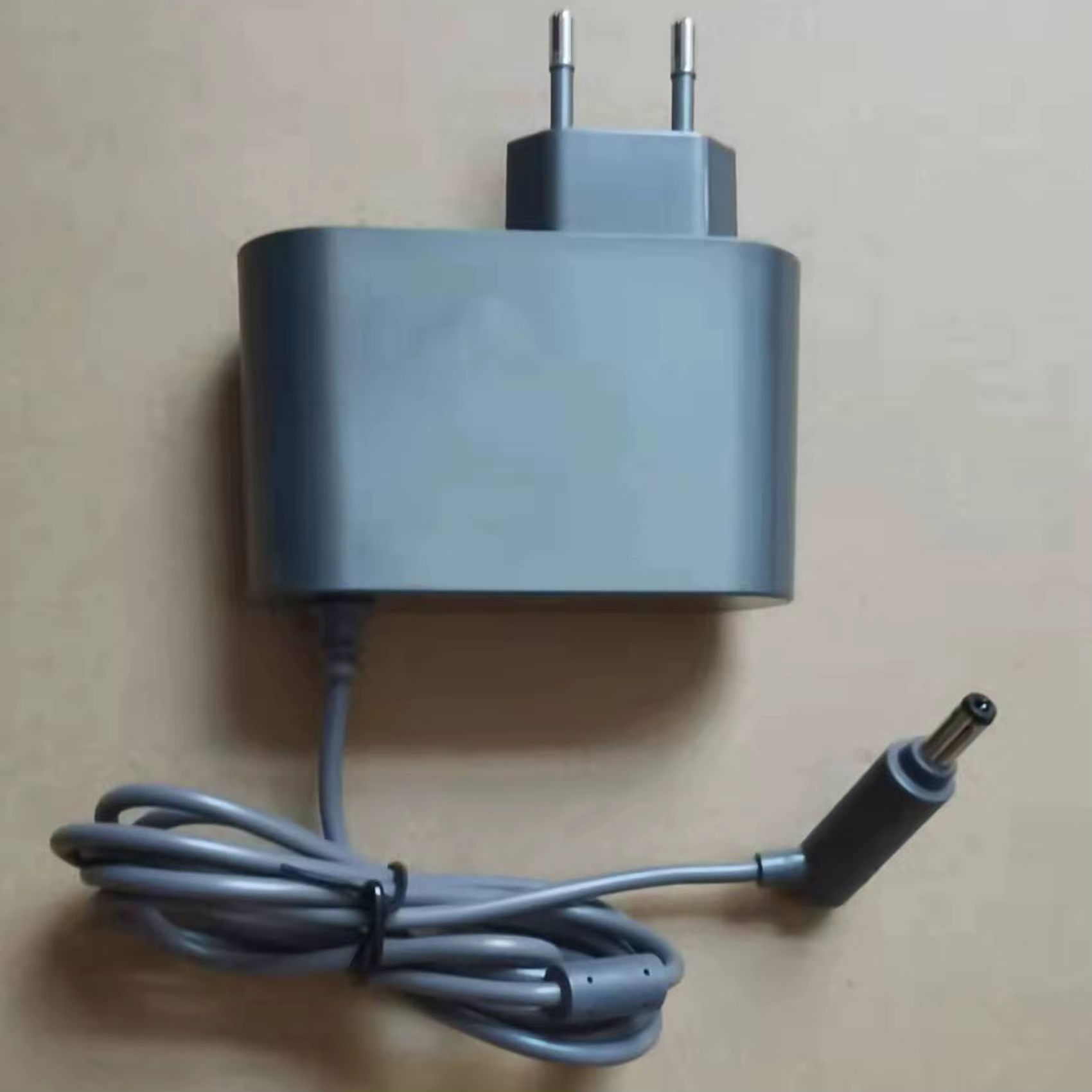 Chargeur de batterie pour aspirateur Dyson, alimentation électrique, prise UE, adapté pour Dyson V6,