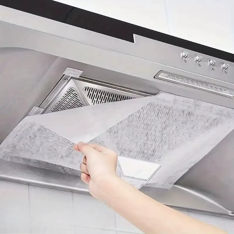 Filtres de hotte de cuisine robustes - Couvertures en maille absorbant l'huile pour la ventilation d