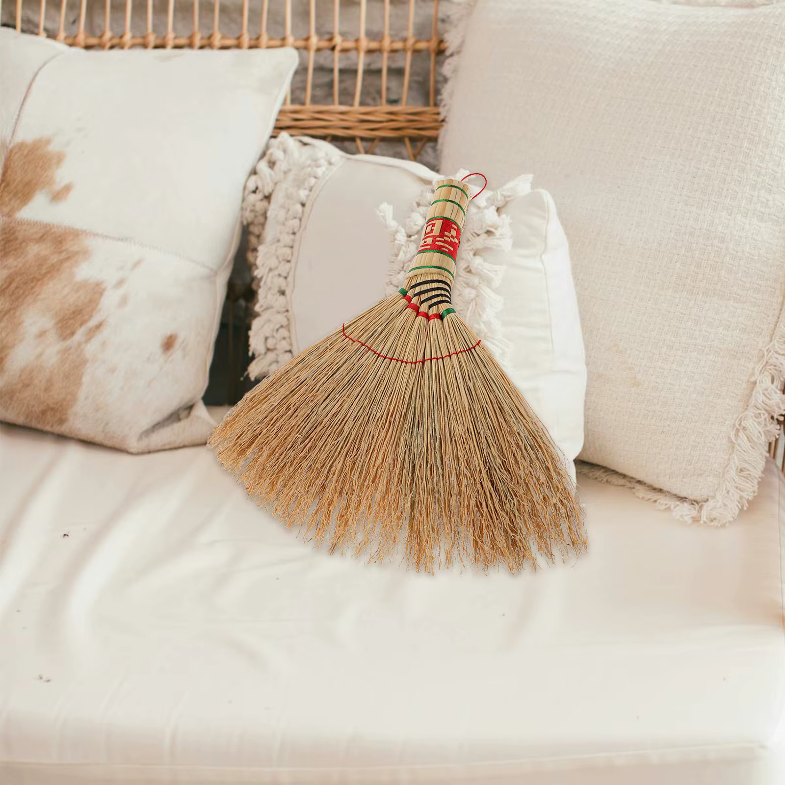 Petite brosse à main artisanale en paille souple tressée pour le nettoyage intérieur des bureaux, li