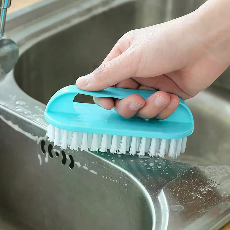 Brosse de nettoyage aléatoire à poils doux pour linge, vêtements et chaussures – Brosse portable en