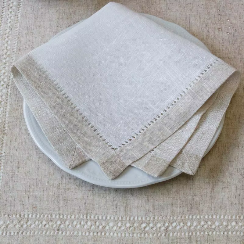 @ Serviette pratique et polyvalente avec ourlet fait à la main