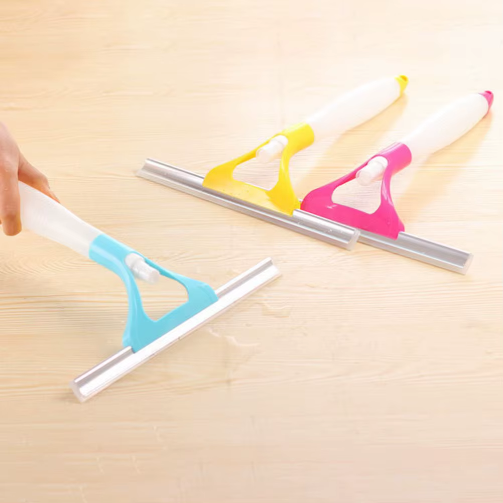 Brosse de nettoyage de vitres en Spray