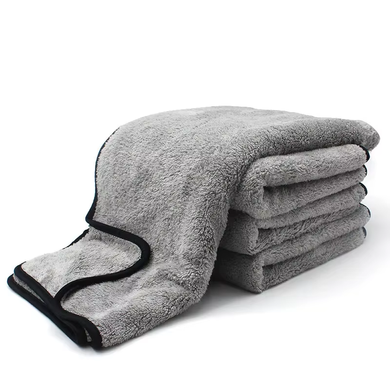 Serviette en Microcarence pour Lavage de Voiture