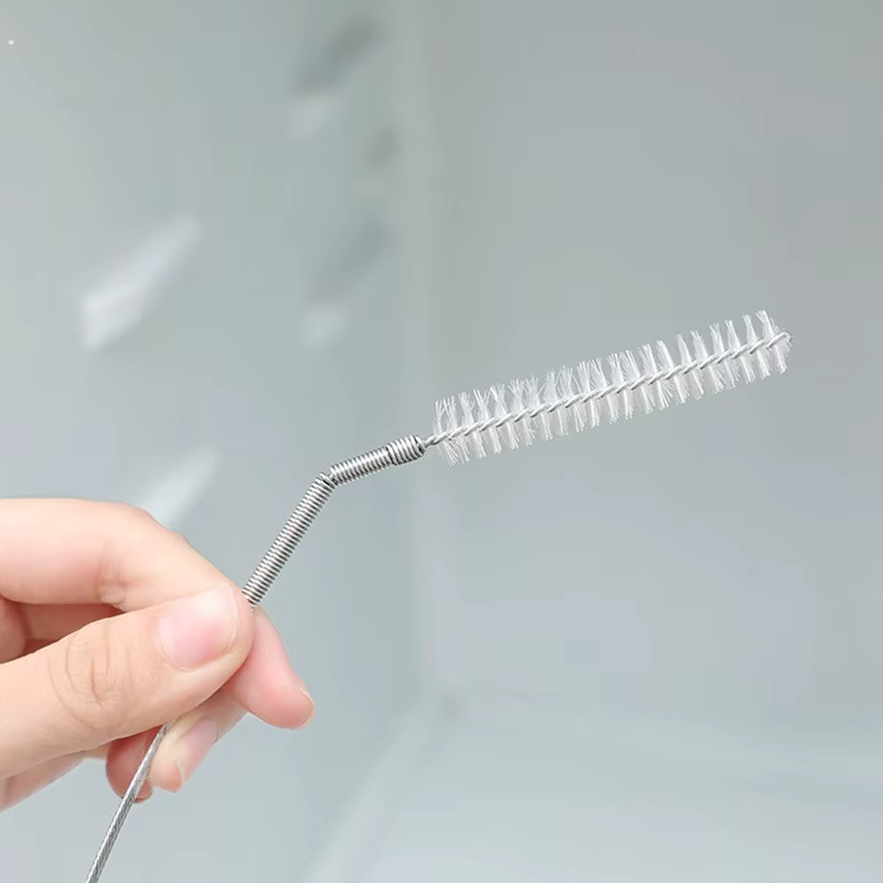 [Nettoyant de toit ouvrant de voiture] Brosse de nettoyage longue et flexible 1 pièce | Poils polyvalents et durables