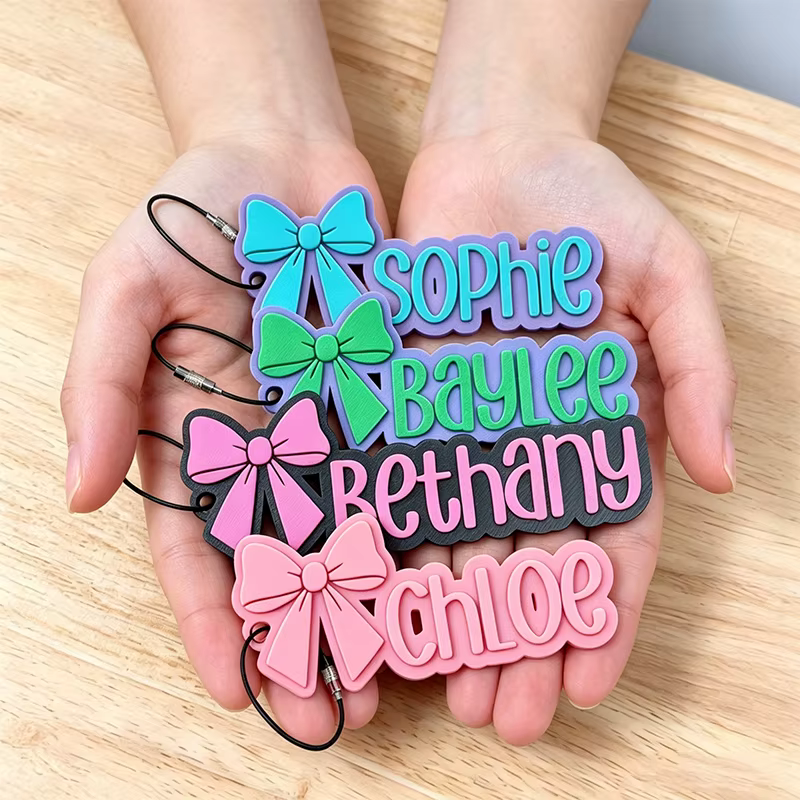 Porte-clés en acrylique personnalisé avec nom et nœud tendance, plaque nominative 3D double couche, breloque de sac personnalisée, accessoire de porte-clés, vente en gros