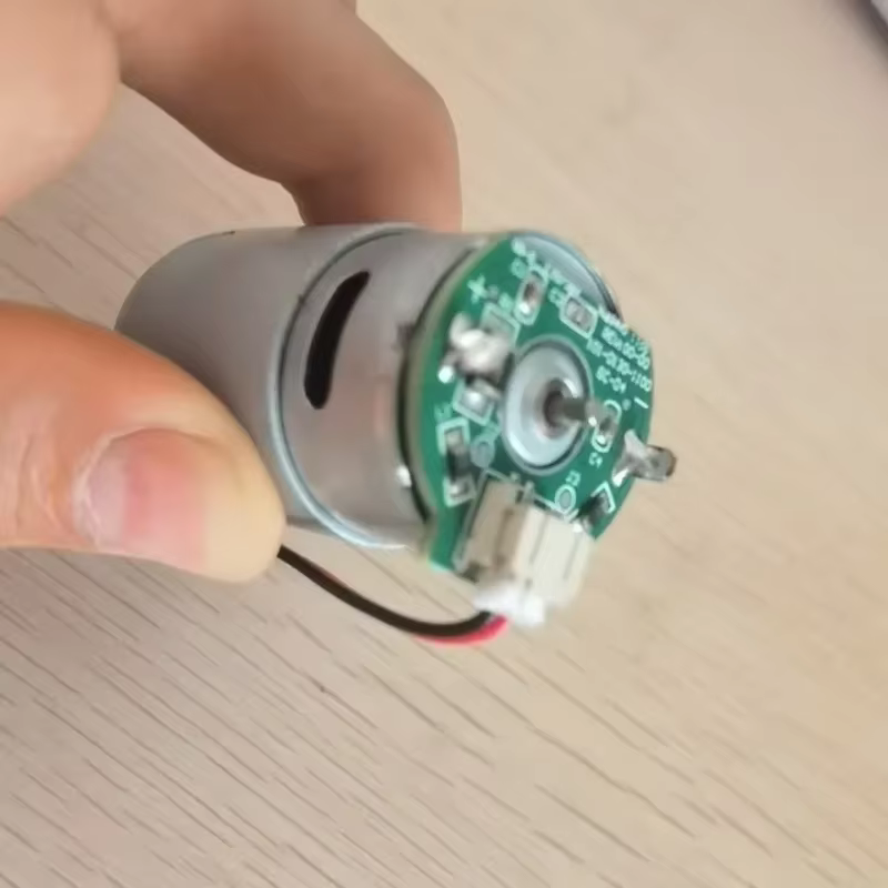 Pièces de rechange pour aspirateur robot Silvercrest SSR1