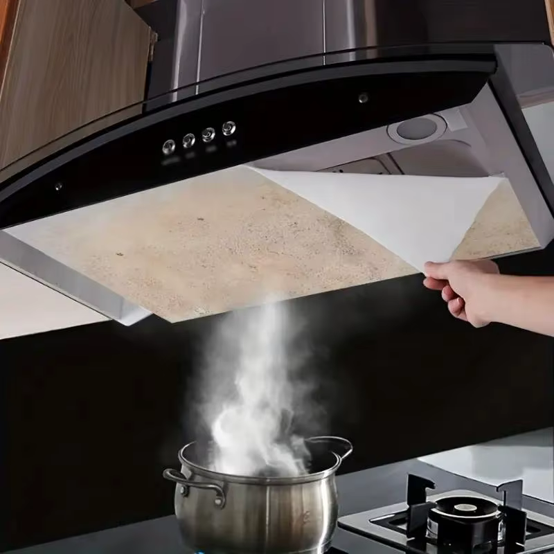 Filtres de hotte de cuisine robustes - Couvertures en maille absorbant l'huile pour la ventilation