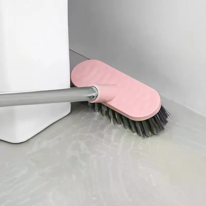 Brosse à récurer les sols avec long manche
