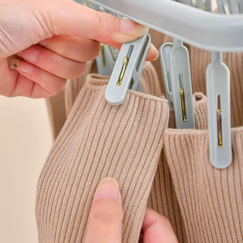 Séchoir à linge pliable avec 32 pinces