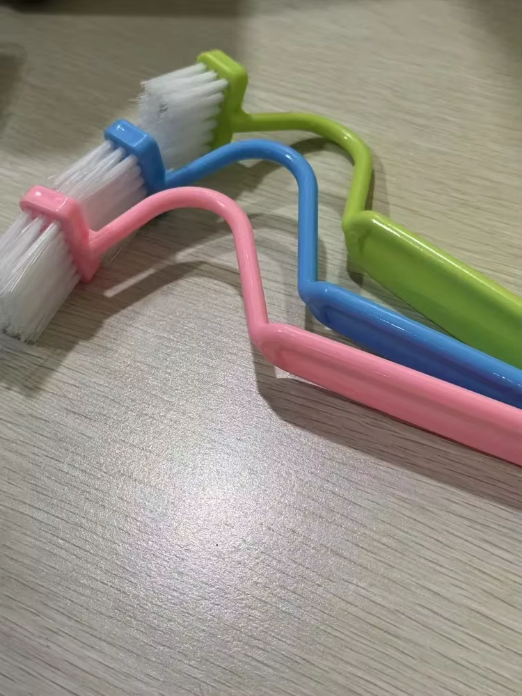 Brosse de toilette incurvée à Long manche