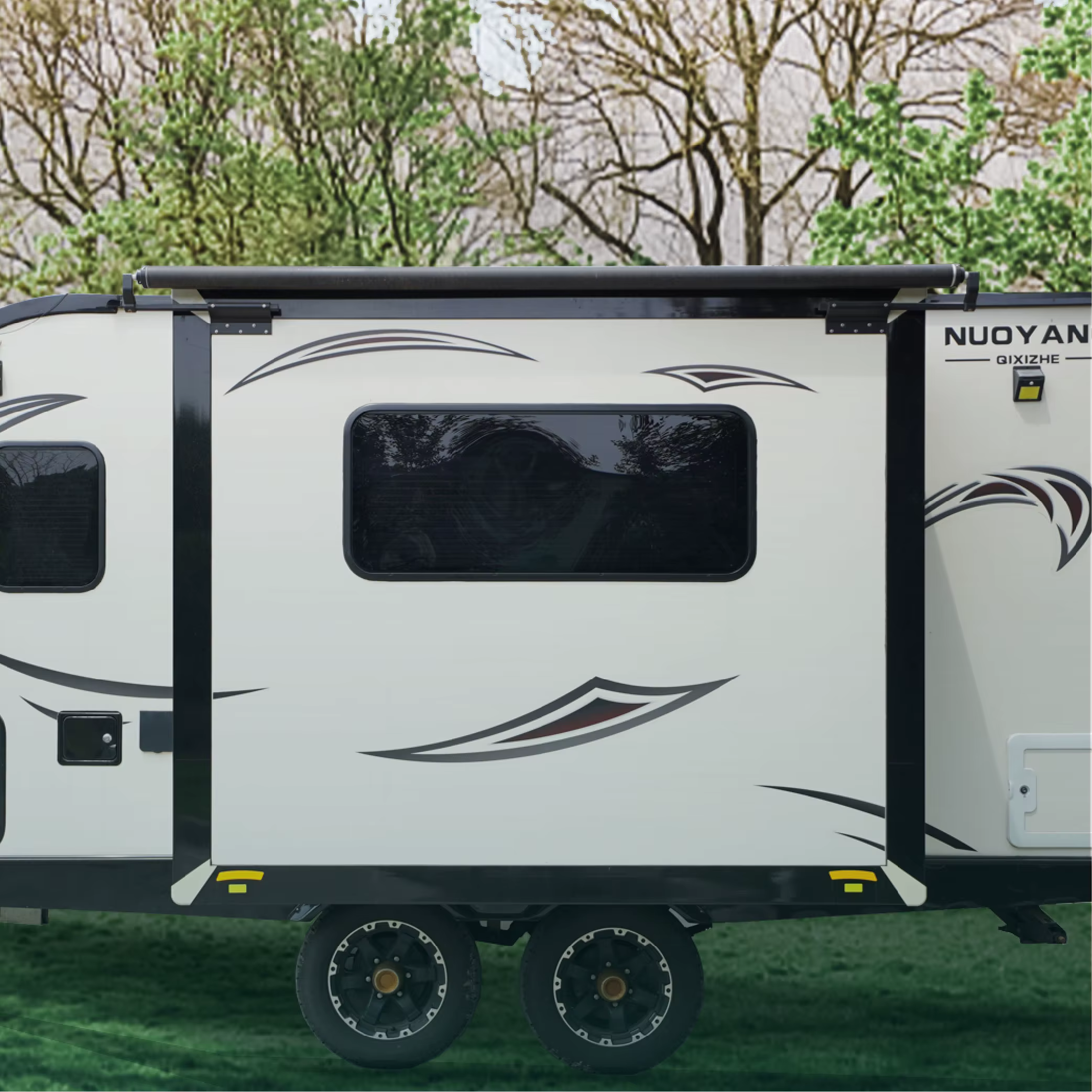 Awnlux Power Roof RV Slide-out Box : Accessoires extérieurs pour caravanes et auvents de toit pour baldaquins coulissants